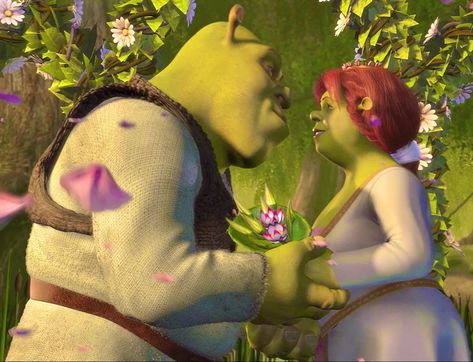 Shrek And Fiona Aesthetic, Shrek 2001, Fiona Shrek, Lord Farquaad, Fairytale Creatures, Princess Fiona, Wedding Kiss, Ashley Greene, Animation Movie