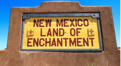 Top 10 Best Places to Retire in New Mexico - SmartAsset New Mexico Aesthetic, Diner Art, Tlou Hbo, Earthship Biotecture, Cades Cove Tennessee, New Mexico Homes, Aztec Ruins, Best Places To Retire, Roswell New Mexico