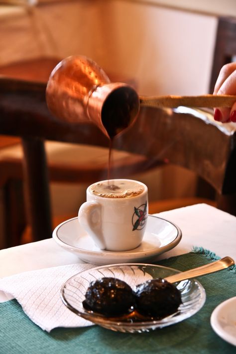 Greek coffee Loumidis ! | After an exhaustive ski day in Parnassos ... the greek coffee is the best medicine! Greek Coffee, Greek Cooking, Coffee Culture, Turkish Coffee, A Cup Of Coffee, Chocolate Coffee, Coffee Cafe, Frappe, Greek Recipes