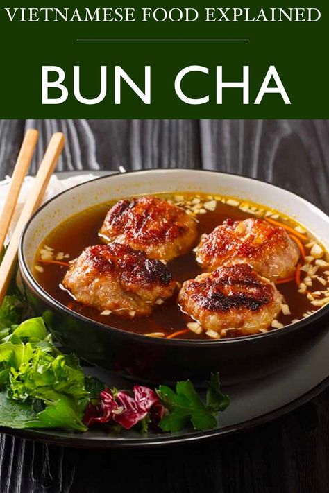 Bun Cha Recipe, Vietnamese Bun Cha, Bun Thit Nuong, Vietnamese Recipes Chicken, Asian Potluck, Cha Recipe, Vietnamese Spring Rolls Recipe, Easy Asian Noodle Recipes, Asian Food Appetizers