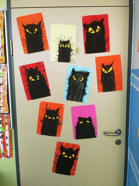 Preschool Craft Activities, Class Art Projects, October Art, Halloween Crafts For Toddlers, Halloween Paper Crafts, Fall Art Projects, Scary Cat, Halloween Preschool, Kids Art Class