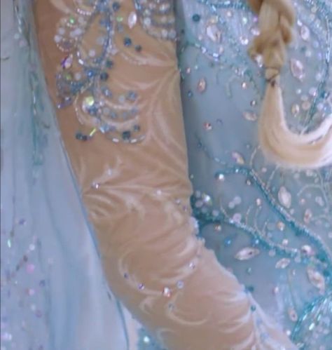 Elsa Dress Aesthetic, Elsa Broadway Costume, Elsa Moodboard, Elsa Broadway, Elsa Core, Elsa Honeymaren, Norway Reindeer, Aesthetic Princess Dress, Princess Core Aesthetic