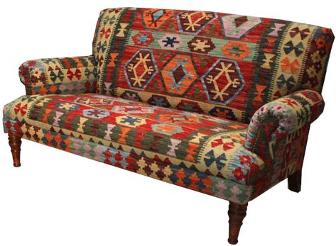 Kilim Sofa Log Cabin Furniture, Log Home Interiors, Bohemian Furniture, Boho Furniture, Western Furniture, Traditional Interior Design, Funky Home Decor, Retro Home Decor, Recycled Furniture