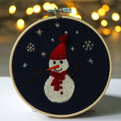 Embroidered Snowman, Hoop Decor, Embroidery Hoop Decor, Snowman Embroidery, Modern Hand Embroidery, Our First Christmas Ornament, Snowman Christmas Decorations, Christmas Embroidery Patterns, Christmas Wall Hangings