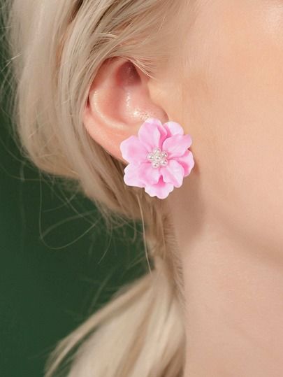 Jewellery Project, Gifts Wishlist, Wedding Flower Jewelry, Clay Flower Jewelry, White Flower Earring, Jewellery Bangles, Polymer Clay Flower Jewelry, Kawaii Earrings, White Pearl Earring