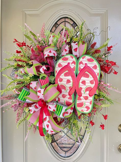 Wreath With Deco Mesh, Watermelon Wreath, Flip Flop Wreath, Flip Flop Sign, Flip Flop Wreaths, Summer Party Decorations, Watermelon Print, Welcome Summer, Free Greeting Cards