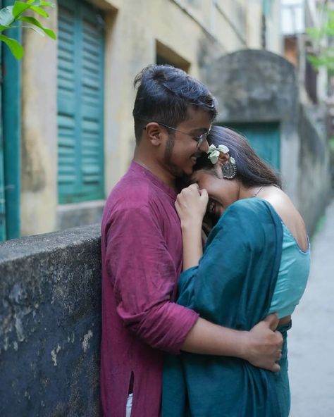 Romantic Couple Pic, Bengali Couple, Young Couples Photography, Romantic Love Pictures, Couple Pic, Editing Photos, Vintage Couples, Cute Couple Outfits, Feeling Pictures