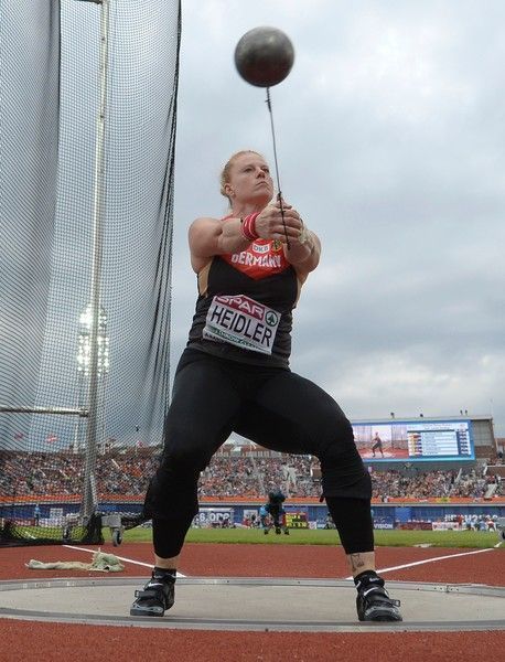 Poses Male, Hammer Throw, Athletics Track, Triple Jump, Olympic Stadium, Shot Put, Pole Vault, Long Jump, Pose References