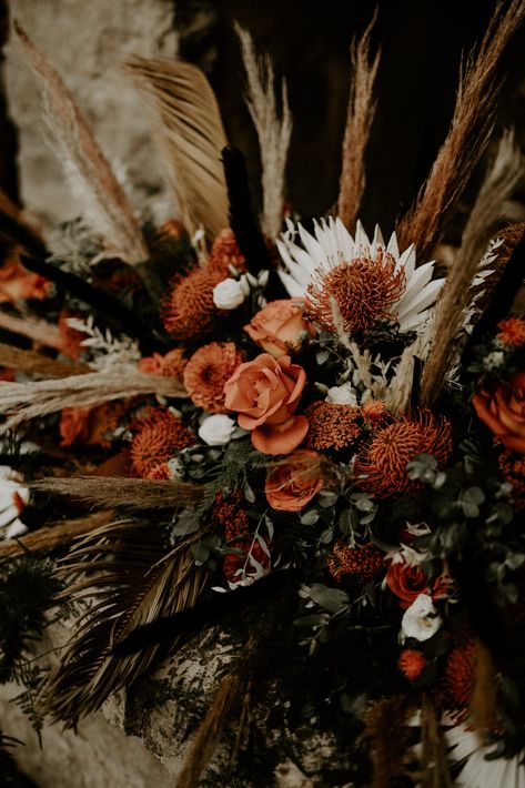 WESTERN BOHO STYLED WEDDING SHOOT WITH MODERN TOUCHES | MADISON, WISCONSIN WEDDING INSPIRATION | Madison Wedding Inspiration | Gallery | Item 29 Black Gold Rust Wedding, Western Halloween Wedding, Dark Western Wedding Aesthetic, Black Boho Wedding Decor, Western Goth Wedding, Western Black Wedding, Western Black Tie Wedding, Western Wedding Black, Moody Western Wedding