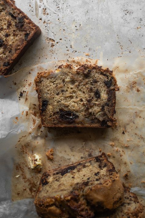 Sugared Dark Chocolate Tahini Banana Bread — Butter and Brioche Tahini Banana Bread, Chocolate Tahini, Perfect Banana Bread, Healthy Bread Recipes, Beginner Recipes, Cinnamon Spice, God Help Me, Bread Butter, Fall Baking