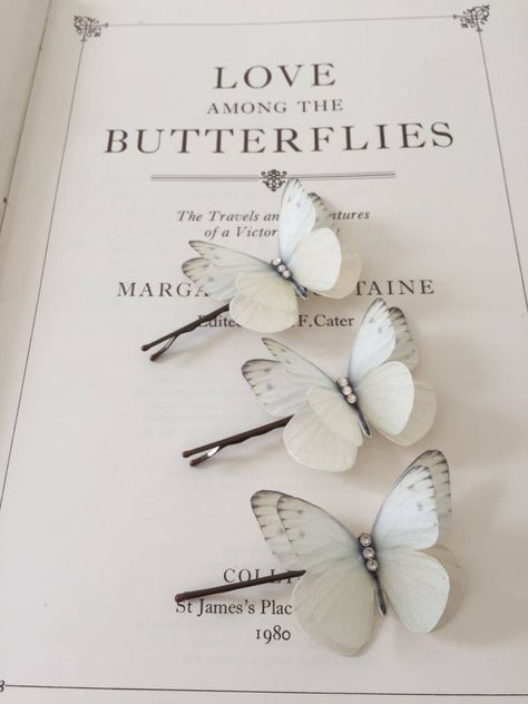 Butterfly Hair Pins, Silk Butterfly, Boho Bridal Hair, Creative Wedding Favors, Inexpensive Wedding Favors, Bridal Wedding Hair, Butterfly Wedding, Wedding Favors Cheap, Favors Diy