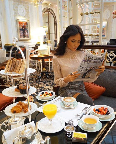 High Tea Outfit, Breakfast Outfit, Tea Outfit, Living Rich, Life Mood Board, Restaurant Pictures, Instagram Russia, High Tea Party, Russian People