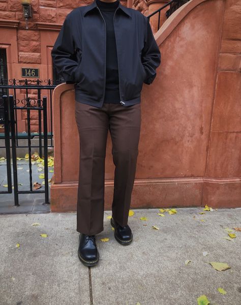 Brown Pants Outfit Aesthetic Men, Brown Docs Outfit Men, Brown Pants Outfit Men Street, Blue Quarter Zip Outfit, Men’s Doc Martin Outfits, Quarter Zip Outfit Men, Men’s Brown Jeans Outfit, Dr Martens Men Outfit, Quarter Zip Outfit