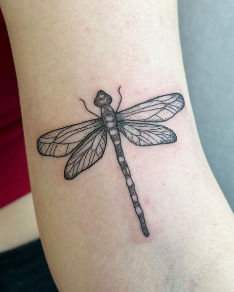 Dotwork dragonfly ✨ Using… @dynamiccolor @cheyenne_tattooequipment @magicmoon_tattoo_supply @dermalizepro Based at @outpost_tattoo 🦋 #tattooapprentice #dotworktattoo #tattooideas New Tattoo Ideas, Dotwork Tattoo, Tattoo Apprentice, Dragonfly Tattoo, Dot Work Tattoo, Leg Tattoo, Tattoo Supplies, New Tattoo, New Tattoos