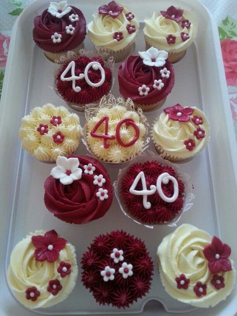 Ruby wedding anniversary cupcakes Wedding Anniversary Cupcakes, 40th Wedding Anniversary Party Ideas, Ruby Wedding Cake, 40th Wedding Anniversary Cake, 40th Anniversary Ideas, Anniversary Dessert, Anniversary Cupcakes, 70th Wedding Anniversary, 40th Anniversary Party