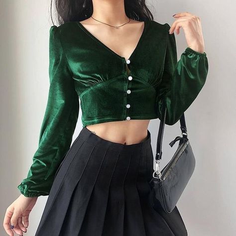 Green Outfit Aesthetic, Slytherin Outfit, Slytherin Clothes, Slytherin Fashion, Pansy Parkinson, Green Outfits, Slytherin Aesthetic, Grunge Look, Green Outfit