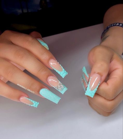 Teal Nail Inspo Acrylic, Teal Nail Ideas Acrylic, Turquoise Acrylic Nail Designs, Cyan Blue Nails, Tiffany Blue Acrylic Nails, Aqua Nail Designs, Cute Teal Nails, Teal Blue Nails Designs, Teal Nails Acrylic