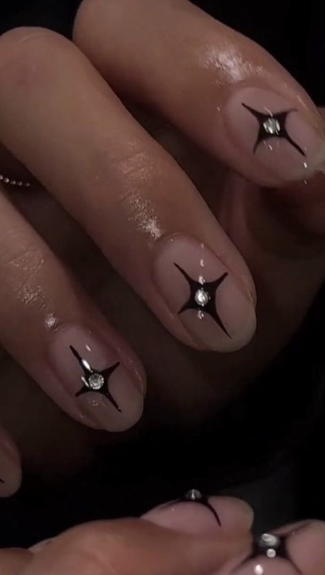 Would you rock this look? Rock Concert Nail Designs, Nails For Guitarists, Punk Rock Nails Grunge, Rock Festival Nails, Punk Nails Short, Edgy Short Nails, Rock Concert Nails, Goth Manicure, Masc Nails