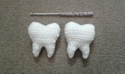 Crochet tooth Tooth Crochet Pattern Free, Crochet Tooth Pattern, Crochet Dentist, Tooth Crochet, Crochet Tooth, Summer Core, Dental Fun, Diy Teething, Crochet Hack