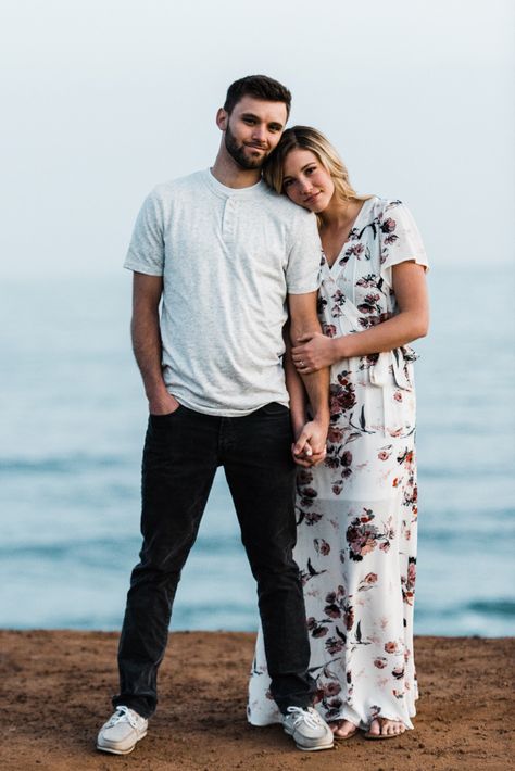 Photoshoot Ideas Husband And Wife, Photo Poses With Husband, Wife And Husband Photoshoot, Beach Pictures With Husband, Husband Wife Photoshoot, Poses For Husband And Wife Picture Ideas, Husband Wife Poses Couple, Posing With Husband, Husband And Wife Picture Poses