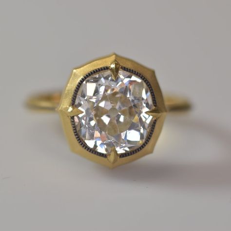 Antique 3.00 Natural Old Mine Cut 18k OOAK Designer Ring - Etsy UK Mine Cut Diamond Ring, Unique Engagement Rings Gold, Antique Engagement Rings Victorian, Wide Band Diamond Rings, Engagement Rings Set, Best Diamond Rings, Cushion Cut Diamond Ring, Emerald Ring Vintage, Vintage Cocktail Ring