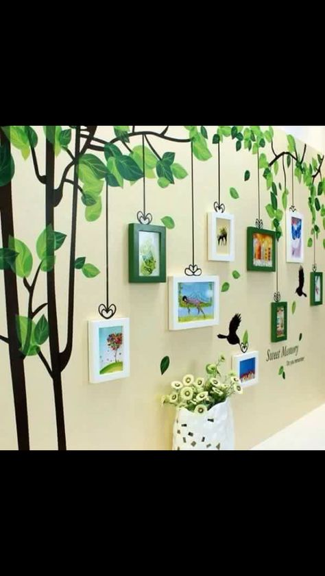 Church Nursery, Diy Wall Painting, School Murals, Photo Wall Decor, School Displays, Wall Paint Designs, Class Decoration, School Decorations, Art Classroom