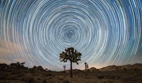 8 Jaw-Dropping Night Sky Timelapse Videos Timelapse Photography, School Of Motion, Big Sur Coastline, Time Lapse Photo, Gallery Drawing, Motion Graphics Typography, Astronomy Stars, Timelapse Video, California Parks