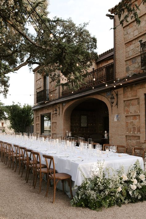 A Spanish Wedding Venue Comes to Life: Madison & Brandon Breathtaking Wedding Venues, California Spanish Style Wedding, Europe Wedding Aesthetic, Spanish Modern Wedding, Spanish Hacienda Wedding, Spain Wedding Theme, Spanish Style Wedding Reception, Spanish Wedding Aesthetic, Spanish Theme Wedding