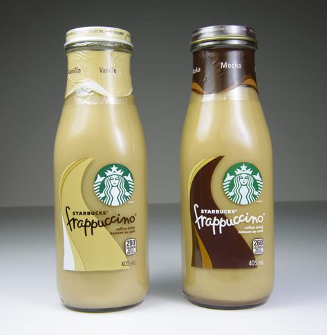 This TikTok Hack Shows You How To Turn Starbucks Bottled Frappuccinos Into A Blended Drink Starbucks Vanilla Frappuccino, Starbucks Frappuccino Bottles, Sugar Free Coffee Creamer, Vanilla Frappuccino, Starbucks Bottles, Coffee Frappuccino, Mocha Frappuccino, Coffee Treats, Mocha Coffee