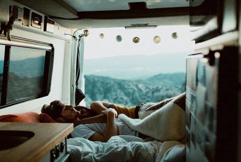 Vanlife | Adventure | Buslife en Instagram: “Happy Canadian Thanksgiving! 🍁 Who/what are you most thankful for? Via @project.vanlife 📷 by @katchsilva For even more impressive vanlife…” Van Life Couple, Kombi Home, Adventure Inspiration, Travel Van, A Truck, Camping Ideas, Camping Car, Travel Goals, Travel Couple