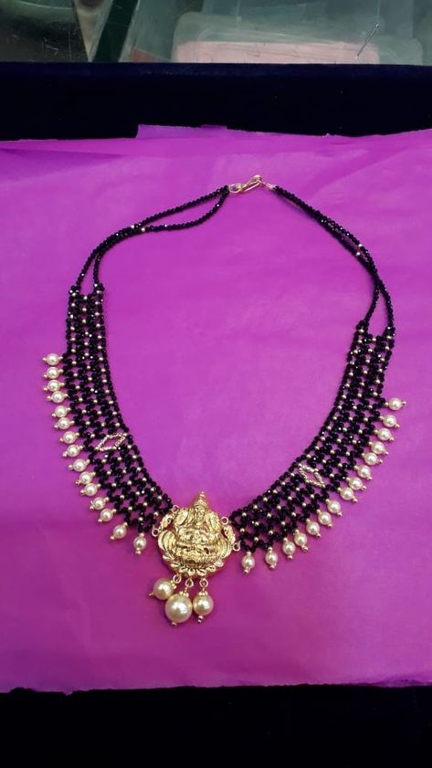 Black Beads Collection Gold, Black Beads Necklace, Beaded Chocker, Gold Pearl Jewelry, Black Beads Mangalsutra, Black Beads Mangalsutra Design, Beads Choker, Gold Mangalsutra Designs, Beaded Necklace Designs