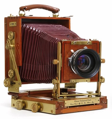 Wisner 4x5 inch technical field camera. Old Fashion Camera, 1800s Photography, Fotocamere Vintage, Field Camera, Large Format Photography, Yellow Photography, Camera Collection, Large Format Camera, Antique Cameras