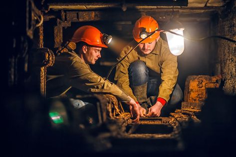 Two miners in the mine | Premium Photo #Freepik #photo #vintage #technology #man #face Workplace Photography, Desert Punk, Mining Engineering, Phantom Tollbooth, Surface Mining, Vintage Technology, Study Stuff, Mining Industry, Action Pose Reference