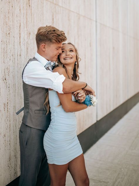 Baseball Hoco Pictures, Light Blue Homecoming Couple, Hoco Poses Couple Funny, Hoco Picture Ideas Couple, Light Blue Hoco Couple, Hoco Photo Ideas Couple, Hoco Pictures Ideas Couple, Cute Homecoming Pictures, Hoco Couples