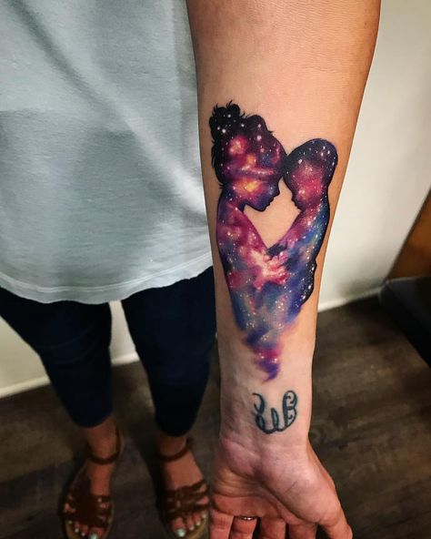 2,437 Likes, 84 Comments - Stacy Smith (@tattoome_stacy) on Instagram: “Even galaxies can’t compare to the depth of a Mother’s love ✨🌌🌸🌙🦋💓” Tattoos With Color, Watercolor Galaxy Tattoo, Motherhood Tattoos, Mother Son Tattoos, Tattoo Diy, Mom Tattoo Designs, Tattoo Trend, Mommy Tattoos, Galaxy Tattoo