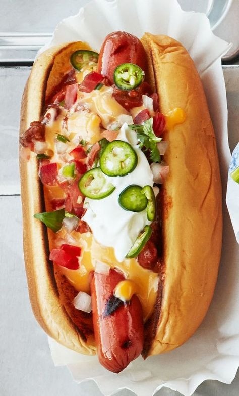 Inspired by the Los Angeles Dodgers' specialty hot dog Recipes Hot Dogs, Greasy Spoon, Hot Dogs Recipes, Rachael Ray Recipes, Burger Dogs, Chili Dogs, Hot Dog Recipes, Backyard Barbecue, Rachael Ray