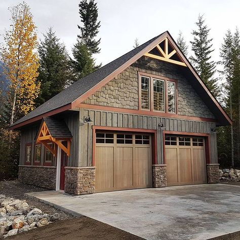 Rustic House Exterior, Garage Exterior, Barn Garage, Cabin Exterior, Two Car Garage, House Siding, Building A Shed, Camping Outfits, Garage Design