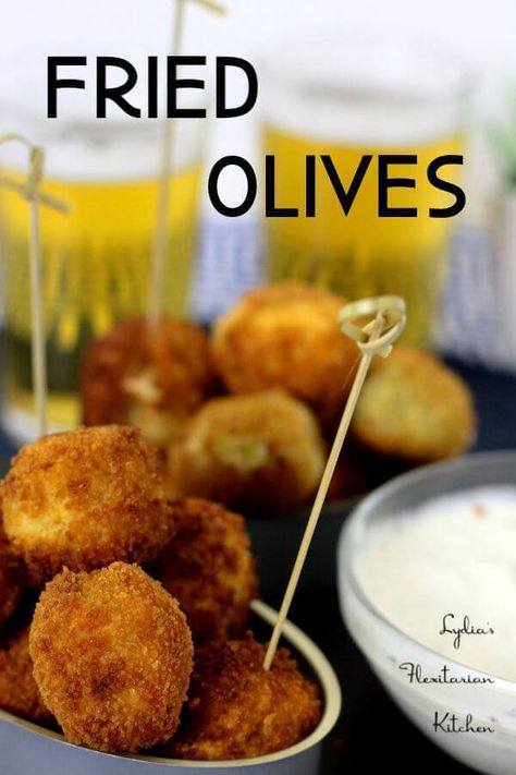 Fried Olives Pioneer Woman, Deep Fried Olives Recipe, Pioneer Woman Fried Olives, Deep Fried Olives, Olive Snacks Appetizers, Fried Olives Recipe, Fried Olives, Olive Recipes, Lunch Snacks