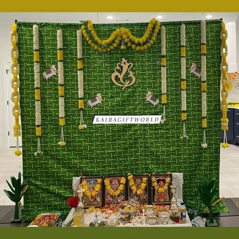 House Warming Backdrop Decoration Vratham Decoration Satyanarayana, Srimantham Decorations, Indian Baby Shower Decorations, Leaf Decor Wedding, Haldi Decoration, Simple Backdrop, Home Flower Decor, Simple Stage Decorations, Wedding Sign Decor