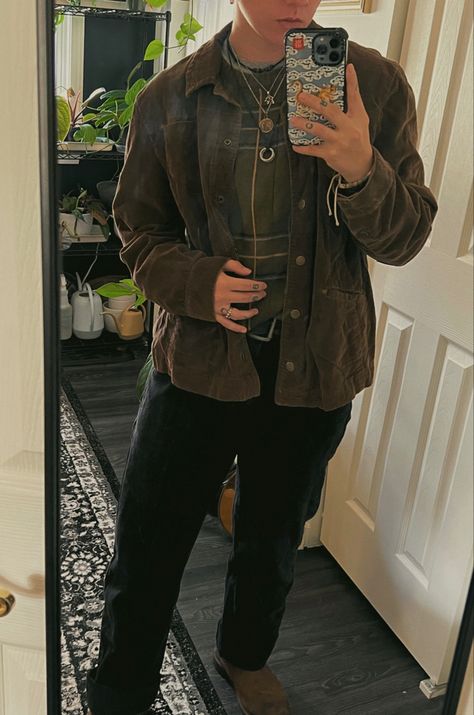 Earth tone/grunge/fall/forestcore masc outfit Earthy Masc Outfits, Earth Tone Grunge, Earthtone Outfits, Emo Grunge Outfits, Masc Outfit, Fair Outfit, Identity Thief, Masc Outfits, Fair Outfits