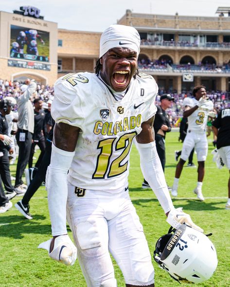 Colorado Buffaloes Football (@CUBuffsFootball) on X Colorado Buffaloes Football, Travis Hunter, Cool Nike Wallpapers, Buffalo Football, Colorado Buffaloes, University Of Colorado, Cute Black Guys, Football Pictures, Nfl Draft