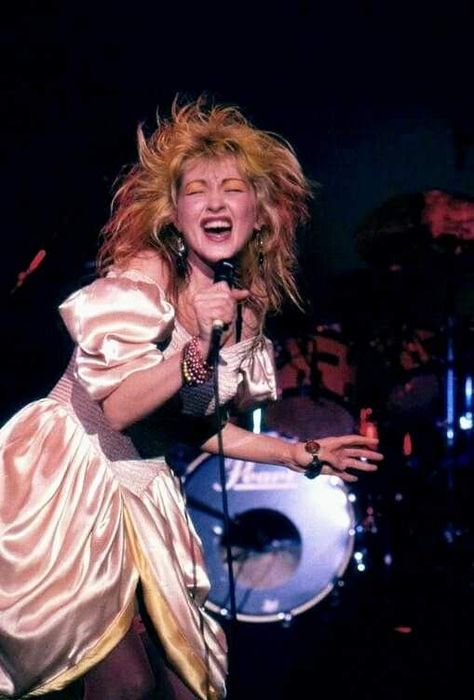 Iconic 80s Outfits, Cindy Lauper 80's, 80 Outfits, Cindy Lauper, 80s Outfits, 1980s Hair, 1980s Fashion Trends, 80s Fashion Trends, Iconic Outfits