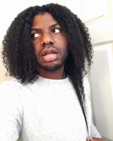 Extremely interesting hair collection of black guys! I love black men! 4c Long Natural Hair, 4c Hairstyles Men, 4c Hair Men, Long 4c Hair, Man Long Hair, Interesting Hair, Hair Shrinkage, I Love Black, Black Men Haircuts