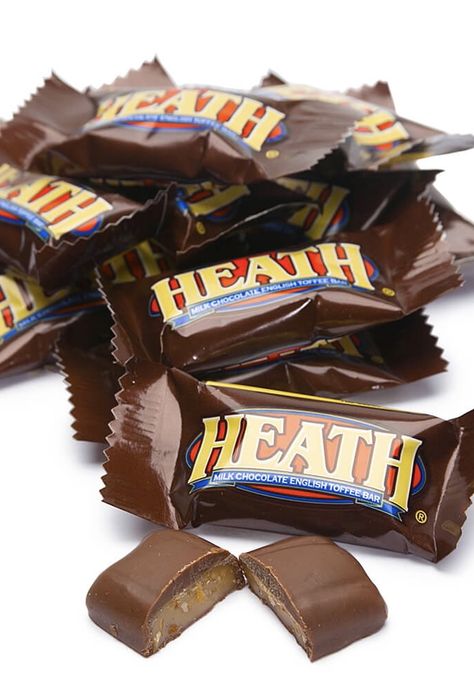 Heathly Snacks, Heath Candy, Giant Marshmallows, Candy Room, Heath Bar, Heath Bars, Toffee Bars, English Toffee, Time Of Day