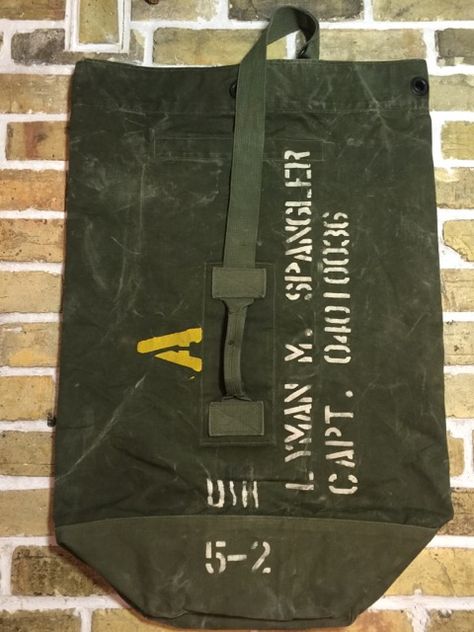 Army Duffle Bag, Vintage Men Style, Army Bag, Pack Up And Go, Military Bag, Letter Bag, Navy Bag, Bag Boys, Backpack Travel Bag