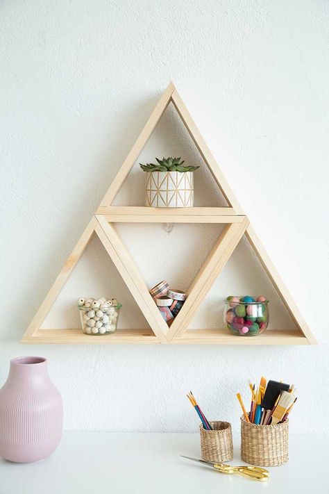 DIY Multiple Wood Triangle Shelf #DIY Triangle Wood Shelf, Hexagon Wall Shelf, Wood Triangle, Diy Wood Shelves, Shelf Diy, House Shelves, Triangle Shelf, Diy Wand, Spring Decor Diy