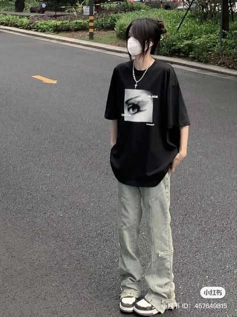 Chinese Baggy Outfits, Chinese Douyin Fashion, Douyin Tomboy Outfits, Chinese Tomboy Outfits, Cute Chinese Outfits, Douyin Outfits Aesthetic, Summer Boyish Outfits, Douyin Style Outfits, Douyin Outfits Summer