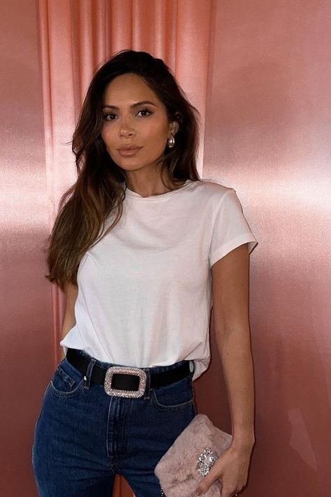 Marianna Hewitt Style, White Tshirt And Jeans, Statement Belts, Marianna Hewitt, Casual Outfit Inspiration, Plain White Tee, Travel Diaries, Minimal Outfit, T Shirt And Jeans