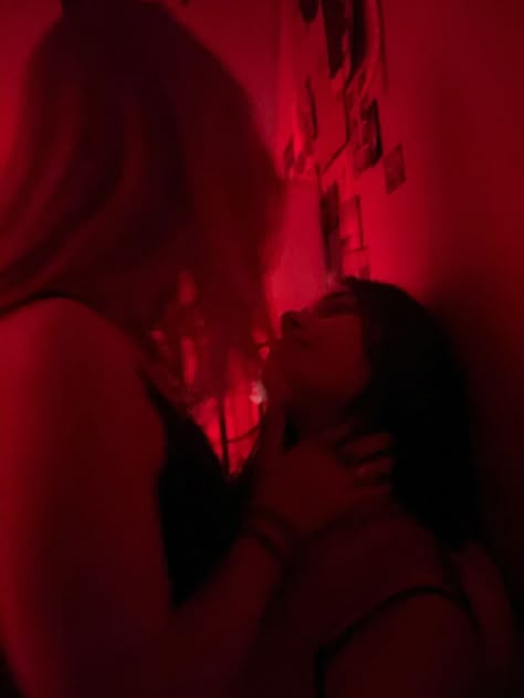 Red Light, Discount Code, A Woman, Wall, Red