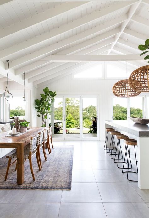 The Kitchen and dining space here at The Grove Byron Bay is enjoyed by family and friends.  With raked ceilings and never ending white walls this interior is super easy in the eye. Raked Ceiling, Interior Boho, Decor Minimalist, Style At Home, Beautiful Kitchens, House Inspo, Home Staging, �인테리어 디자인, Home Decor Kitchen